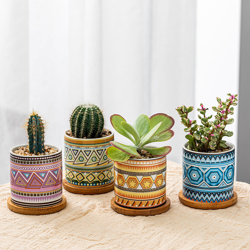 Decorative geometric indoor plant pot